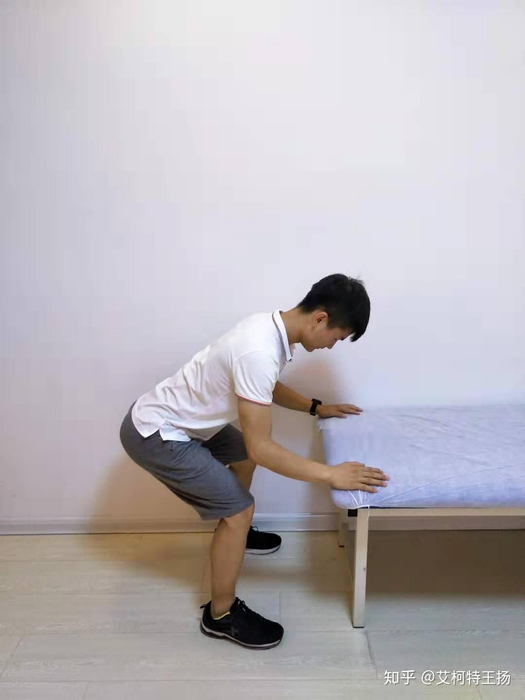 蓝色专业运动康复理疗服务海报(图1)